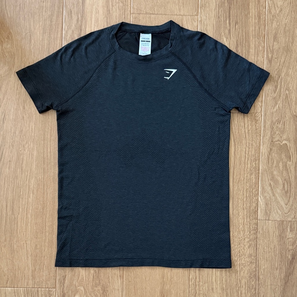 Like New Gymshark Women’s Vital Light T-shirt Size Small